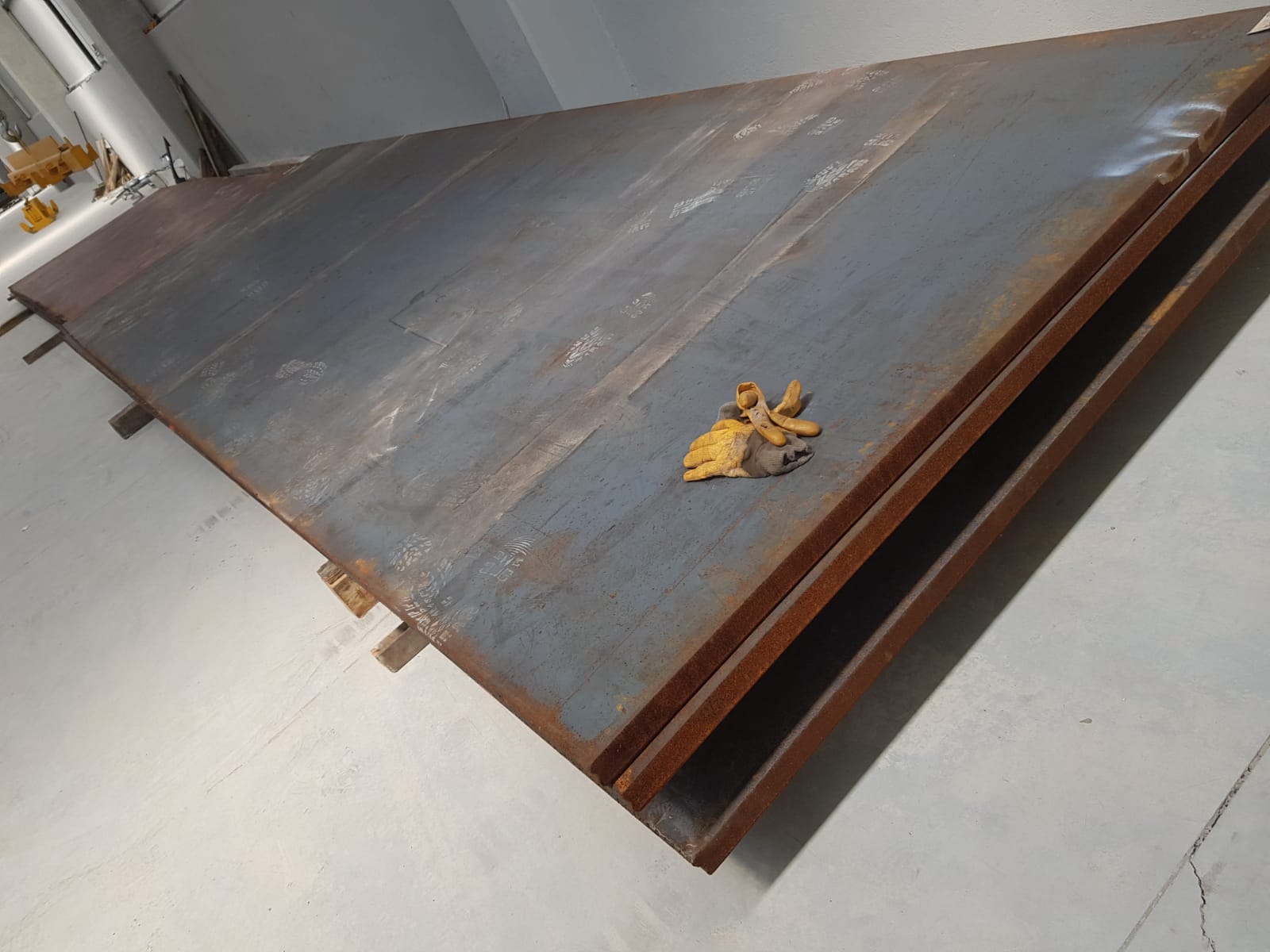 A1 VE A2 SİYAH SAC (SICAK)