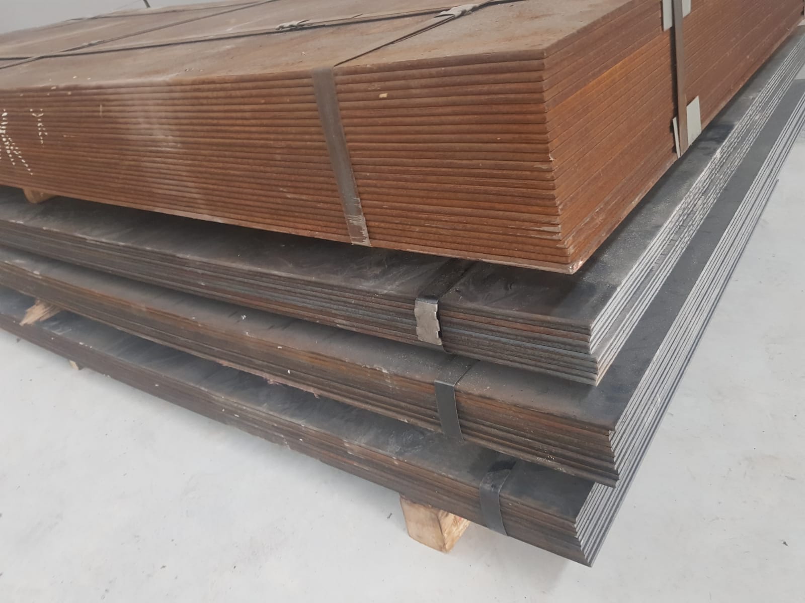 A1 VE A2 SİYAH SAC (SICAK)